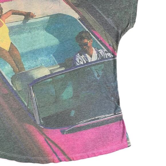 Friends United Network Retro 80's T Shirt - Picture 3 of 3